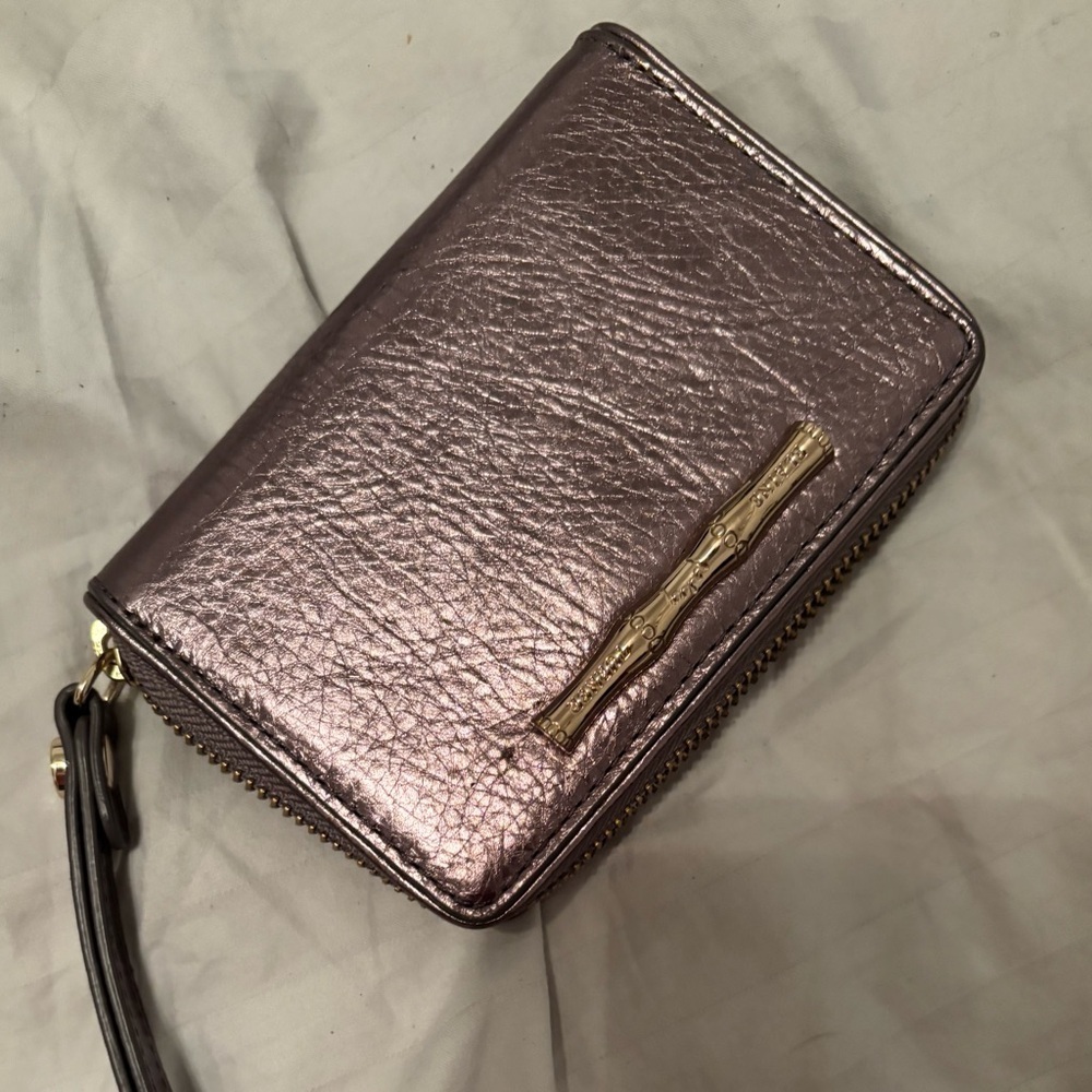 Elaine Turner wallet